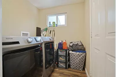 3713 18th Ave, Sacramento, CA 95820 - Photo 13