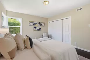 1753 Alameda de las Pulgas, San Carlos, CA 94070 - Photo 17