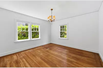 2460 Poppy Dr, Burlingame, CA 94010 - Photo 17