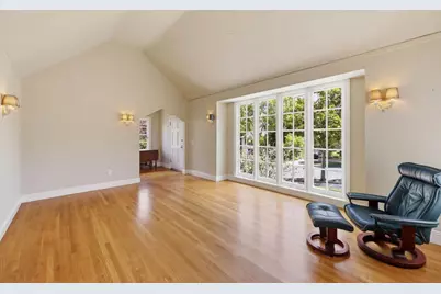 2460 Poppy Dr, Burlingame, CA 94010 - Photo 7