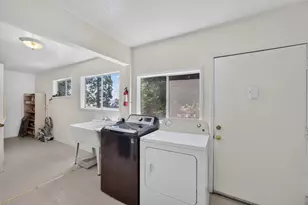82 Doering Ln, Watsonville, CA 95076 - Photo 17