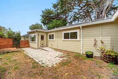 304 Stuart Ave, Pacific Grove, CA 93950 - Photo 33