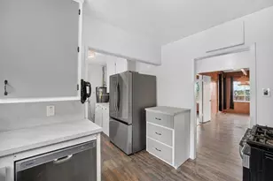 304 Stuart Avenue, Pacific Grove, CA 93950 - Photo 13