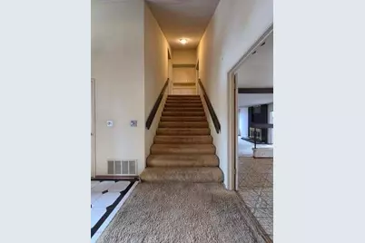 2255 Elkhorn Ct, San Jose, CA 95125 - Photo 13