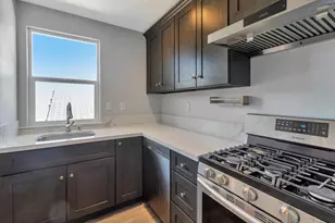 1624 D St, Hayward, CA 94541 - Photo 7