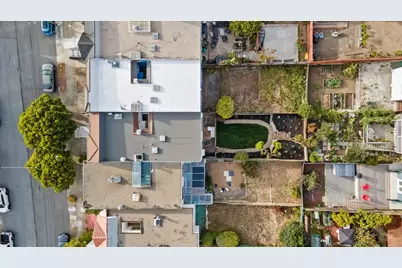 2270 27th Ave, San Francisco, CA 94116 - Photo 23
