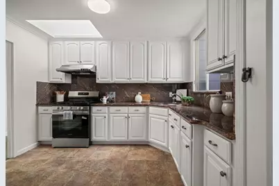 2270 27th Ave, San Francisco, CA 94116 - Photo 5