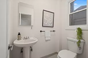 2270 27th Ave, San Francisco, CA 94116 - Photo 13