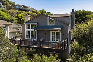 10172 Oakwood Cir, Carmel, CA 93923 - Photo 3