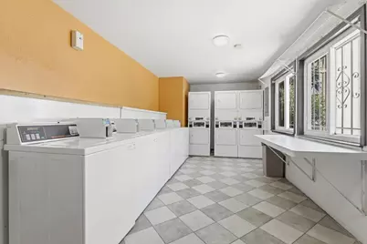 124 Monte Verano Ct, San Jose, CA 95116 - Photo 23
