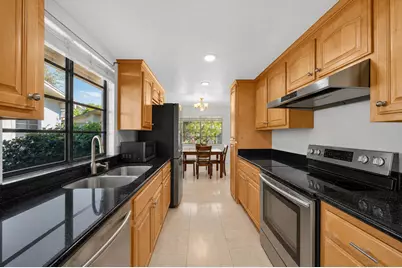 5001 Cribari Vale, San Jose, CA 95135 - Photo 15