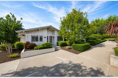 5001 Cribari Vale, San Jose, CA 95135 - Photo 3