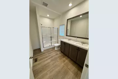 6884 E Serenity Dr 6884, Sacramento, CA 95823 - Photo 3