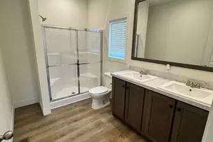 6884 E Serenity Dr 6884, Sacramento, CA 95823 - Photo 3