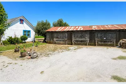 7340 Crews Rd, Gilroy, CA 95020 - Photo 3