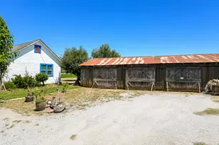 7340 Crews Rd, Gilroy, CA 95020 - Photo 3