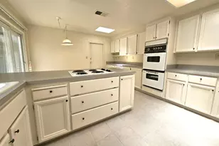 6327 Whaley Dr, San Jose, CA 95135 - Photo 19