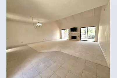 6327 Whaley Dr, San Jose, CA 95135 - Photo 11