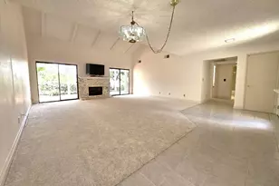 6327 Whaley Dr, San Jose, CA 95135 - Photo 13
