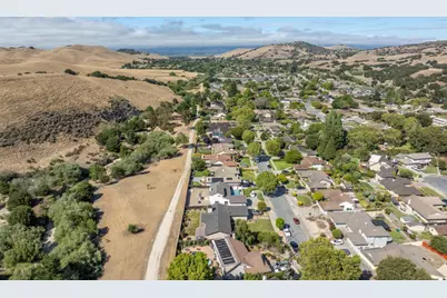 23025 Guidotti Dr, Salinas, CA 93908 - Photo 17