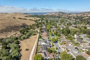 23025 Guidotti Dr, Salinas, CA 93908 - Photo 17
