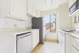 4202 Golden Oaks Ln 4202, Monterey, CA 93940 - Photo 5