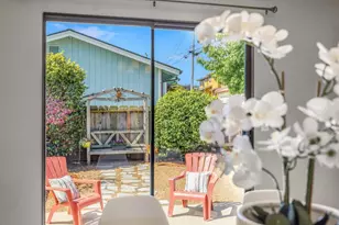 631 Junipero Ave, Pacific Grove, CA 93950 - Photo 9