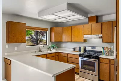 631 Junipero Ave, Pacific Grove, CA 93950 - Photo 13