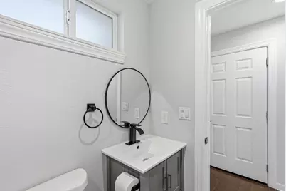 6188 Oakdale Ave, Oakland, CA 94605 - Photo 9