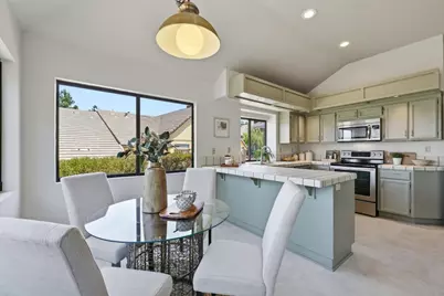 7711 Galloway Dr, San Jose, CA 95135 - Photo 19