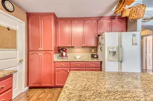 11 Newington Cir, Salinas, CA 93906 - Photo 23