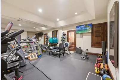 10285 Magdalena Rd, Los Altos Hills, CA 94024 - Photo 33