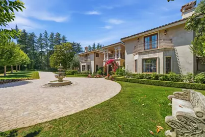 10285 Magdalena Rd, Los Altos Hills, CA 94024 - Photo 3