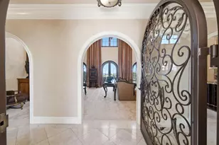 10285 Magdalena Rd, Los Altos Hills, CA 94024 - Photo 7