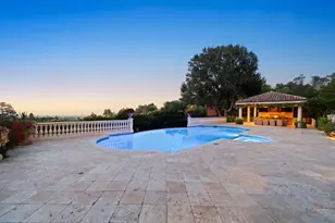 10285 Magdalena Rd, Los Altos Hills, CA 94024 - Photo 57