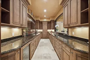 10285 Magdalena Rd, Los Altos Hills, CA 94024 - Photo 35