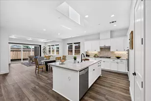 2006 Red Oak Dr, Hollister, CA 95023 - Photo 5