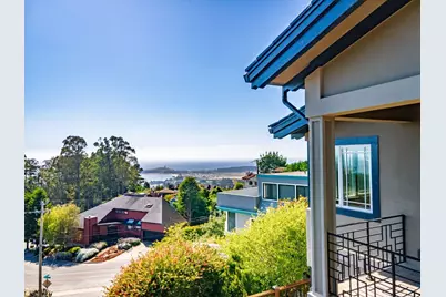 107 Dolphine Ave, El Granada, CA 94018 - Photo 11