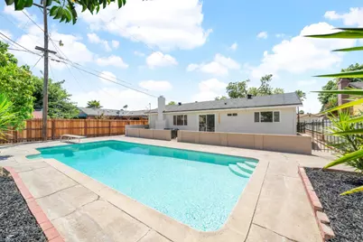 6741 Steiner Dr, Sacramento, CA 95823 - Photo 31
