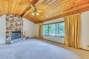 19602 Brentwood Ct, Salinas, CA 93907 - Photo 7