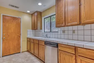19602 Brentwood Ct, Salinas, CA 93907 - Photo 15