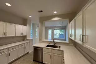 150 Positano Cir, Redwood City, CA 94065 - Photo 27