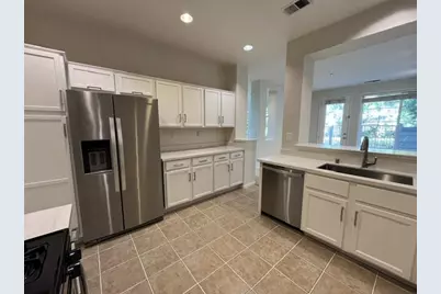 150 Positano Cir, Redwood City, CA 94065 - Photo 21