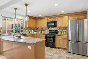 2354 Bear Valley Ln, San Jose, CA 95133 - Photo 11