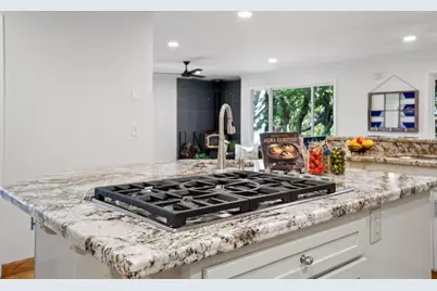 23758 Hutchinson Rd, Los Gatos, CA 95033 - Photo 11