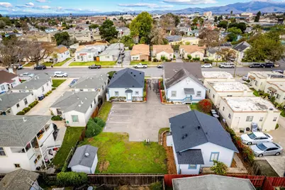 215 &amp; 219 Lang St, Salinas, CA 93901 - Photo 9