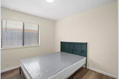 1927 Montauban Ct, Stockton, CA 95210 - Photo 13