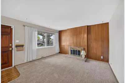 8431 Wayland Ln, Gilroy, CA 95020 - Photo 5