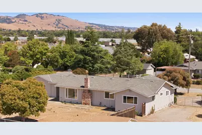 1135 Manning Ct, San Martin, CA 95046 - Photo 81