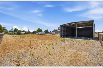 1135 Manning Ct, San Martin, CA 95046 - Photo 53